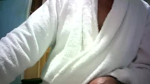 handymanforyou177322 online show from June 9, 10:42 pm