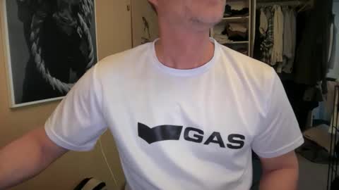 hanky online show from February 25, 12:16 pm