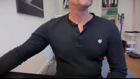 hanky online show from October 15, 12:39 pm