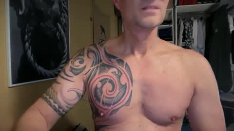 hanky online show from February 7, 2:47 pm