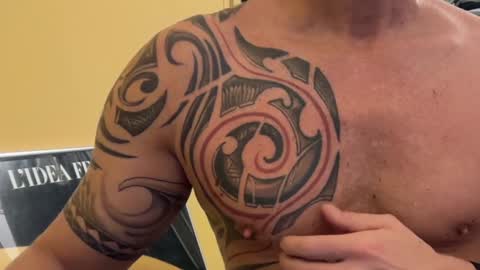 hanky online show from December 19, 4:13 pm