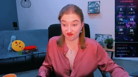 hanna_blondee1 online show from December 23, 10:33 pm