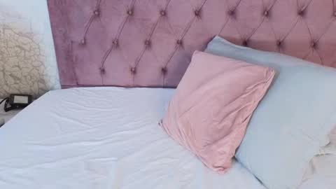 hanna_gomeez online show from September 18, 8:02 pm