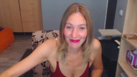 Snapshot of hanna_ha chatting on September 26, 7:55 pm hanna_ha online show from September 26, 7:55 pm