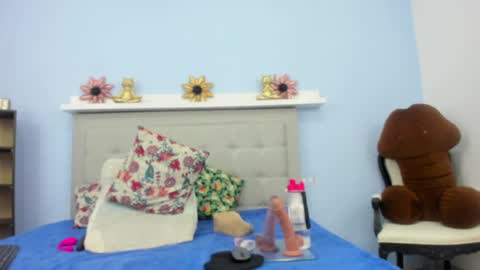 hanna_hornyx20 online show from June 21, 12:50 am