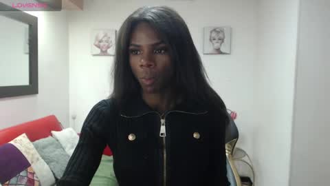 hanna_lamber online show from April 17, 11:12 am