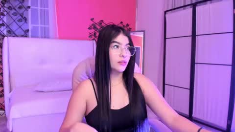 Hanna online show from March 26, 1:01 am