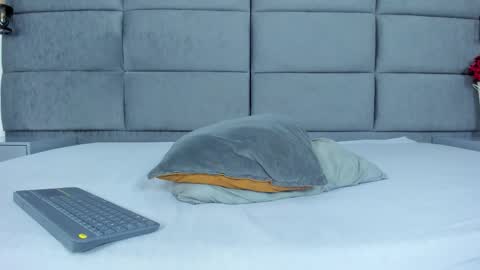 Hanna lens online show from November 24, 11:03 pm