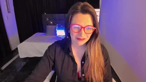 Snapshot of hanna_ma chatting on October 8, 2:34 pm hanna_ma online show from October 8, 2:34 pm