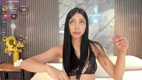 Hanna S online show from May 25, 11:38 am