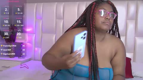 Hannah Miller online show from December 7, 6:05 am