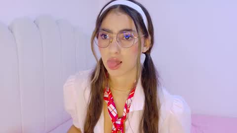 Hanna Connor online show from December 19, 4:30 am