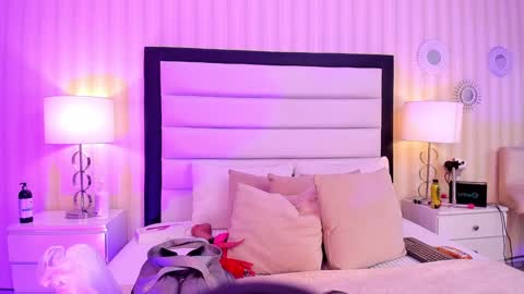 HannaDawsons online show from February 2, 4:26 am