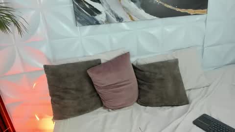 hannah__gray online show from October 24, 5:25 pm