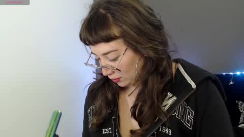 HannahHexx online show from March 28, 3:30 am