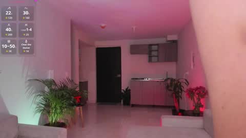 Hannah online show from November 20, 2:10 am