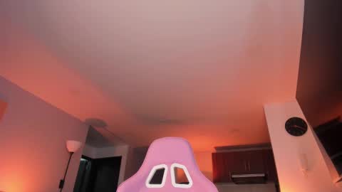 Snapshot of hannah_xoxo_ chatting on March 6, 2:19 am Hannah online show from March 6, 2:19 am