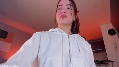 Snapshot of hannah_xoxo_ chatting on February 13, 10:54 pm Hannah online show from February 13, 10:54 pm