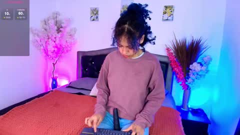 HannahBlue  online show from February 9, 12:42 pm