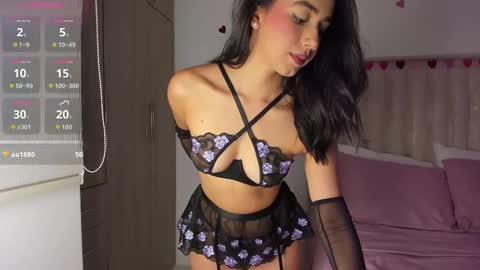 Snapshot of hannahgreenn chatting on September 27, 2:42 am HANNAH GREENN - follow me online show from September 27, 2:42 am