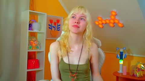 Hannah online show from May 24, 6:53 am