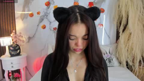 Hannahill69 online show from October 28, 5:19 am