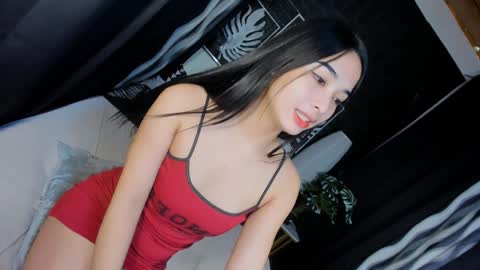 Snapshot of hannahriches chatting on February 26, 1:14 am Hannah online show from February 26, 1:14 am