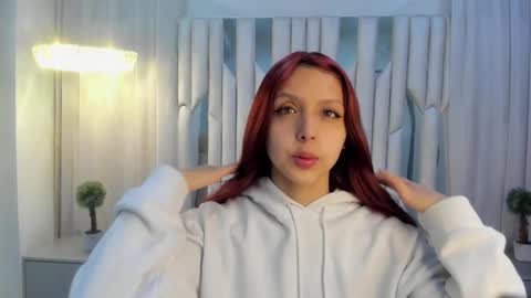 Snapshot of hanniesmile chatting on February 25, 10:59 am Hanni online show from February 25, 10:59 am
