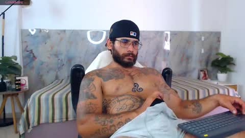 hanz_col online show from May 6, 4:57 pm