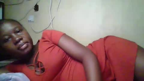 Snapshot of happy_dimple chatting on October 19, 12:43 pm happy_dimple online show from October 19, 12:43 pm