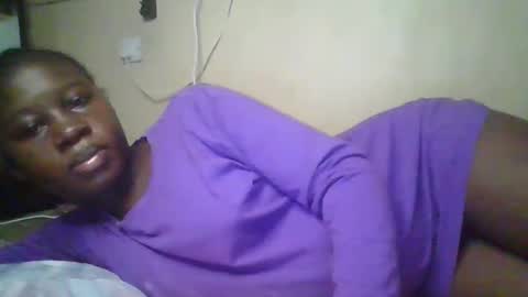 Snapshot of happy_dimple chatting on October 17, 12:09 pm happy_dimple online show from October 17, 12:09 pm