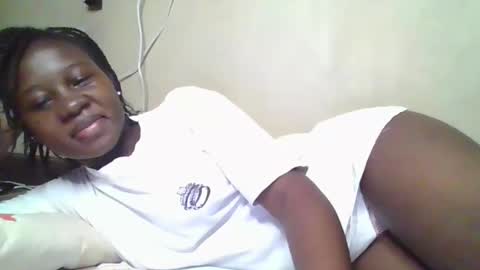 Snapshot of happy_dimple chatting on September 12, 12:07 pm happy_dimple online show from September 12, 12:07 pm