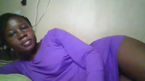 Snapshot of happy_dimple chatting on September 23, 9:32 pm happy_dimple online show from September 23, 9:32 pm