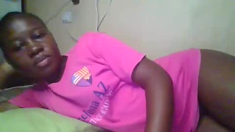 Snapshot of happy_dimple chatting on October 10, 11:49 am happy_dimple online show from October 10, 11:49 am