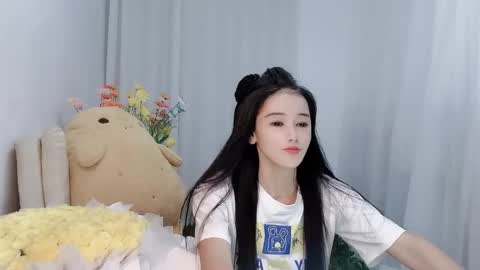 Daisy online show from June 3, 2:33 pm