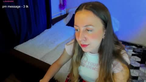 Stephanie online show from March 2, 7:12 pm