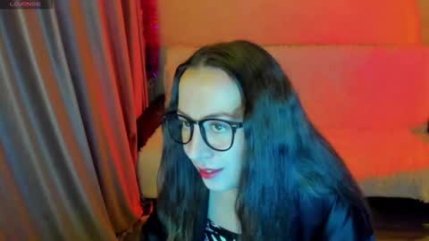 Stephanie online show from October 16, 6:40 pm