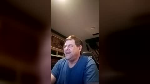 happytoshow42452 online show from August 8, 3:27 am