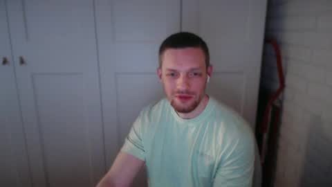 happyvelvetpaw online show from June 28, 12:28 am