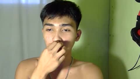 Snapshot of hardcockalex19 chatting on October 30, 3:29 am Alex and luna online show from October 30, 3:29 am