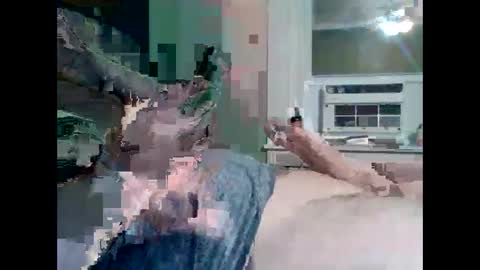 cervixpainter25 online show from December 5, 4:37 am