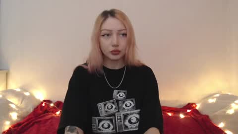 Emily online show from May 25, 10:05 pm