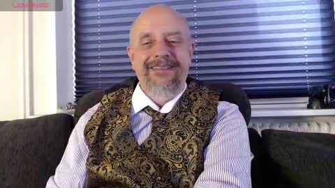 Snapshot of hardmrlazy chatting on September 9, 4:51 pm MrLazy online show from September 9, 4:51 pm