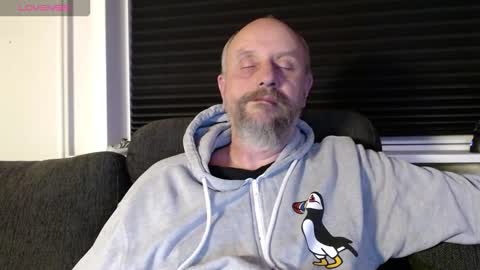 Snapshot of hardmrlazy chatting on October 9, 7:08 pm MrLazy online show from October 9, 7:08 pm