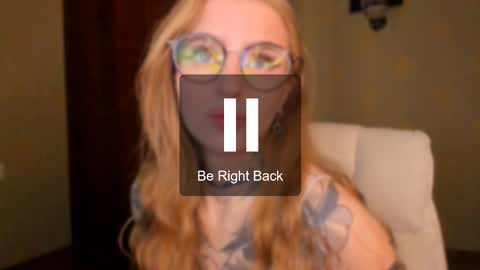 Julia online show from November 15, 5:53 am