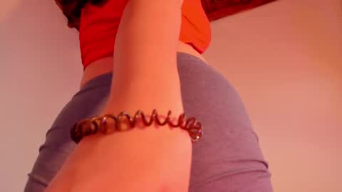 Annie online show from February 2, 6:47 am