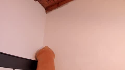 Annie online show from March 12, 6:17 am