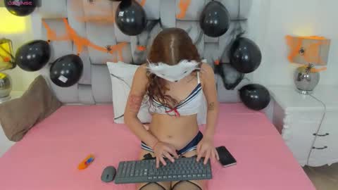 Harlow online show from October 21, 9:07 pm