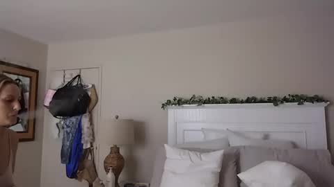 Snapshot of harmony_rose_xoxo chatting on September 28, 6:39 pm Harmony online show from September 28, 6:39 pm