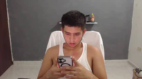 Snapshot of harold_18_ chatting on February 21, 6:48 pm harold_18_ online show from February 21, 6:48 pm